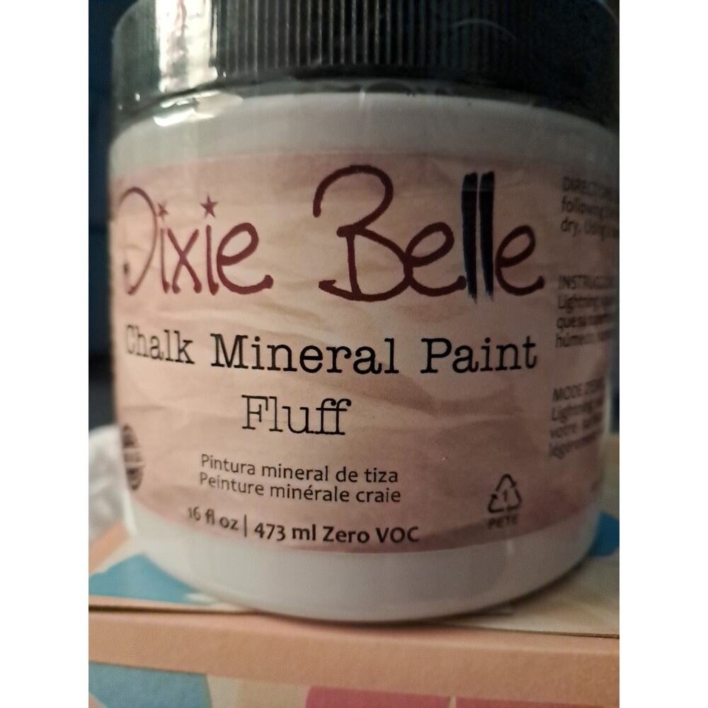 Dixie Belle Chalk Mineral Paint Fluff 16 oz NEW